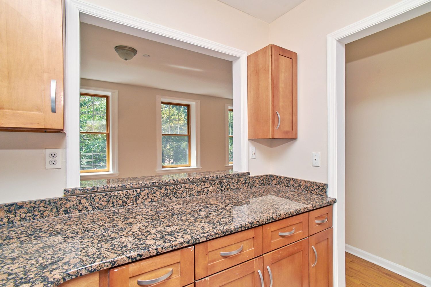 35 West 130th Street, Unit 3 Manhattan, NY 10037 - Photo 3 of 10