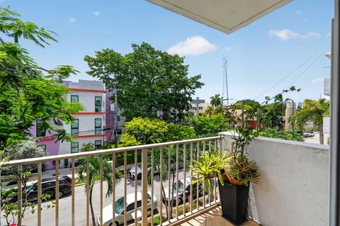 $305,000 | 1060 Northwest 7th Street, Unit 205, Miami, FL 33136