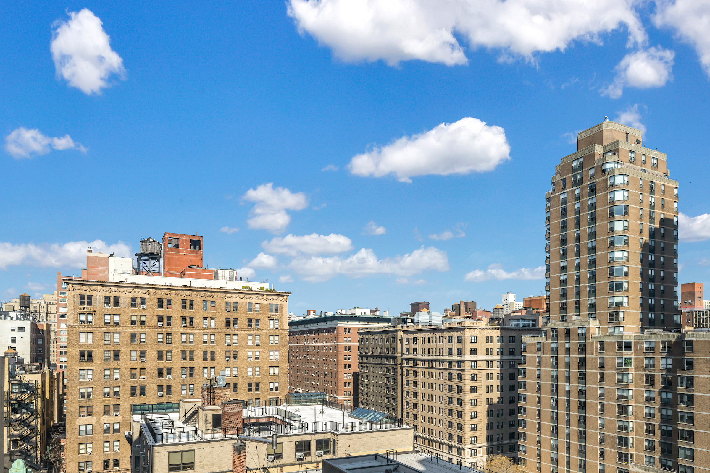 2373 Broadway, Unit 1425 Manhattan, NY 10024 - Photo 3 of 13 a view of a city with tall buildings