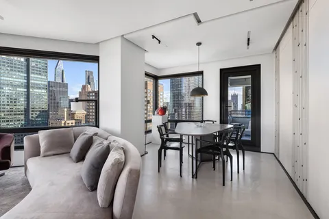 $4,250,000 | 301 West 57th Street, Unit 36C | Hell's Kitchen