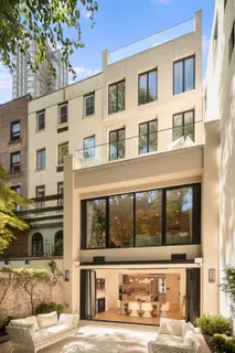 $18,500,000 | 165 East 64th Street | Lenox Hill