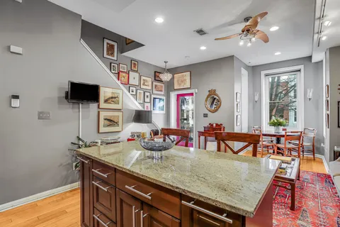 $799,900 | 313 M Street Northwest, Washington, DC 20001