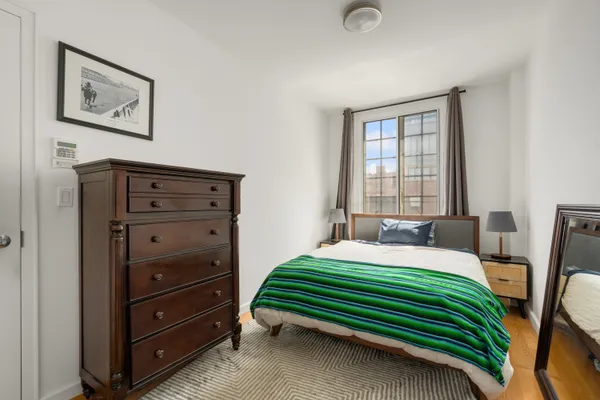 $5,500 | 721 Metropolitan Avenue, Unit 4L | Williamsburg