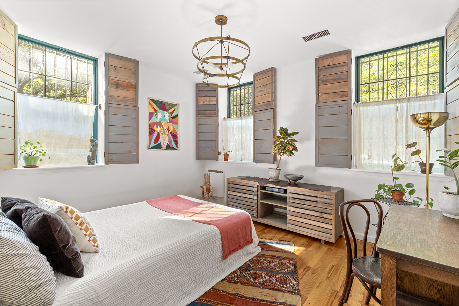 320 Washington Avenue, Unit 1E Brooklyn, NY 11205 - Photo 5 of 12