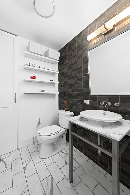 57 Reade Street, Unit 17C Manhattan, NY 10007 - Photo 9 of 11