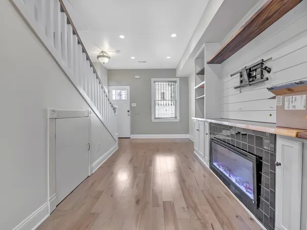 $3,000 | 639 20th Street Northeast, Washington, DC 20002
