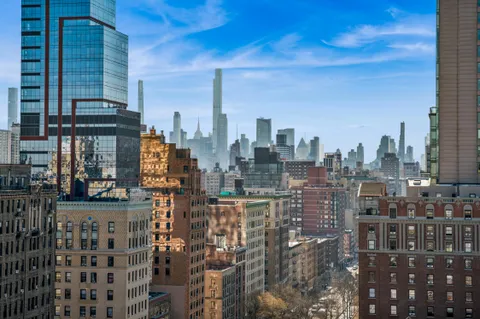 $439,000 | 235 West 102nd Street, Unit 16D | Upper West Side