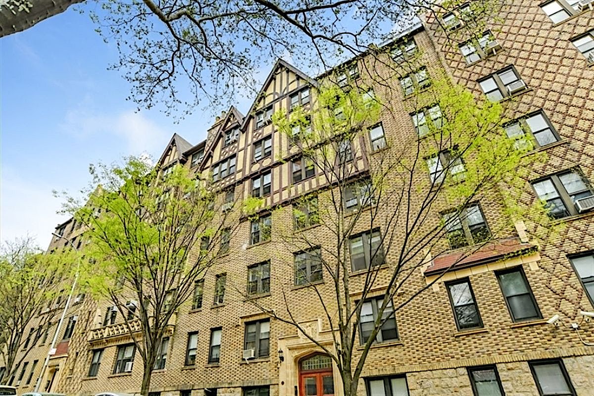 125 Cabrini Boulevard, Unit A22 Manhattan, NY 10033 - Photo 19 of 20 front view of a building