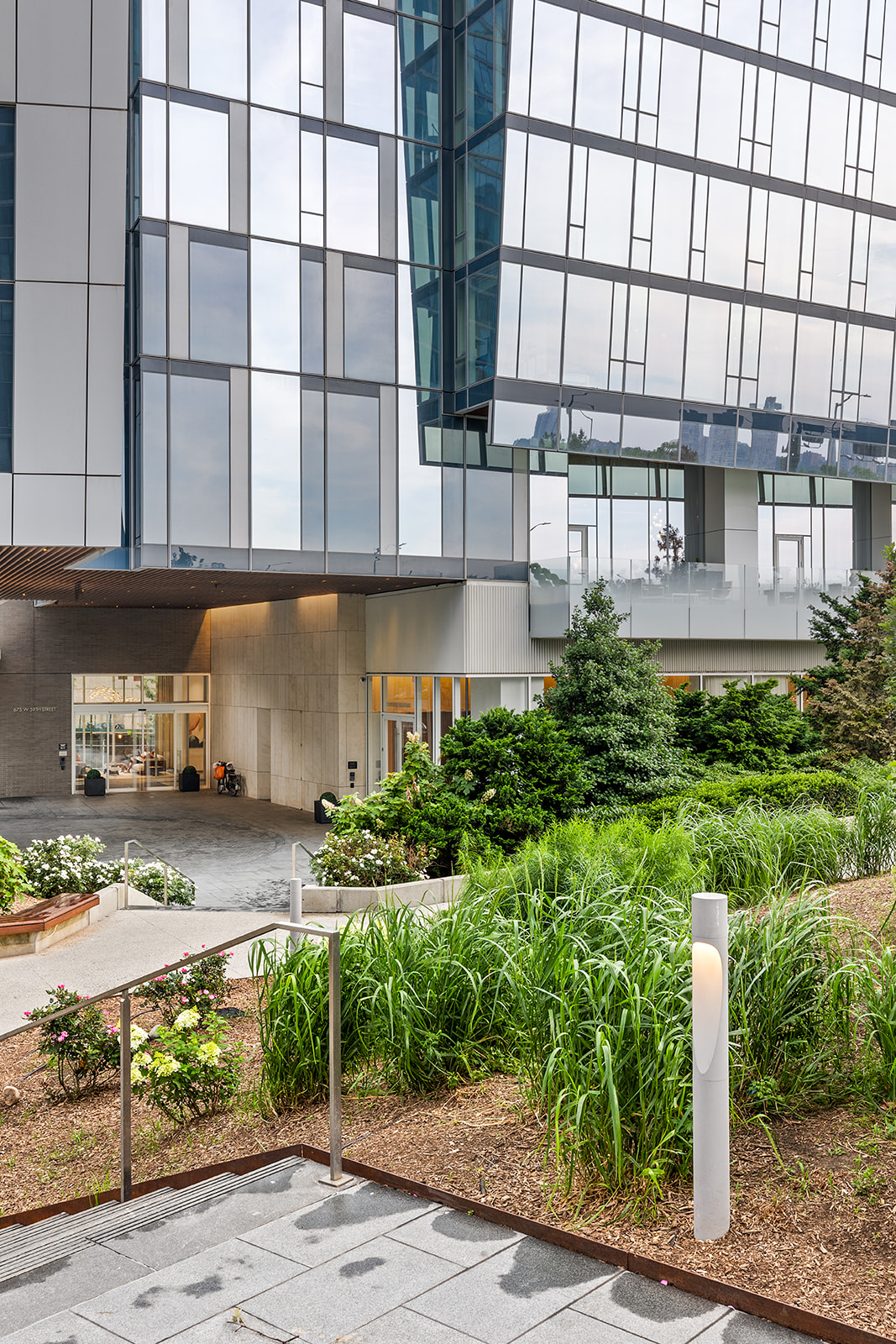 10 Riverside Boulevard, Unit 30B Manhattan, NY 10069 - Photo 12 of 19