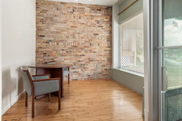 $2,400 | 5431 South Kingshighway Boulevard, St. Louis, MO 63109