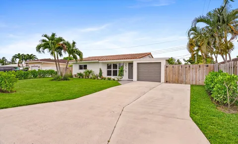 $795,000 | 2775 Northeast 5th Avenue, Boca Raton, FL 33431