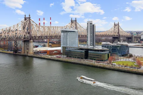 $2,200,000 | 45 Sutton Place South, Unit PHI | Sutton Place