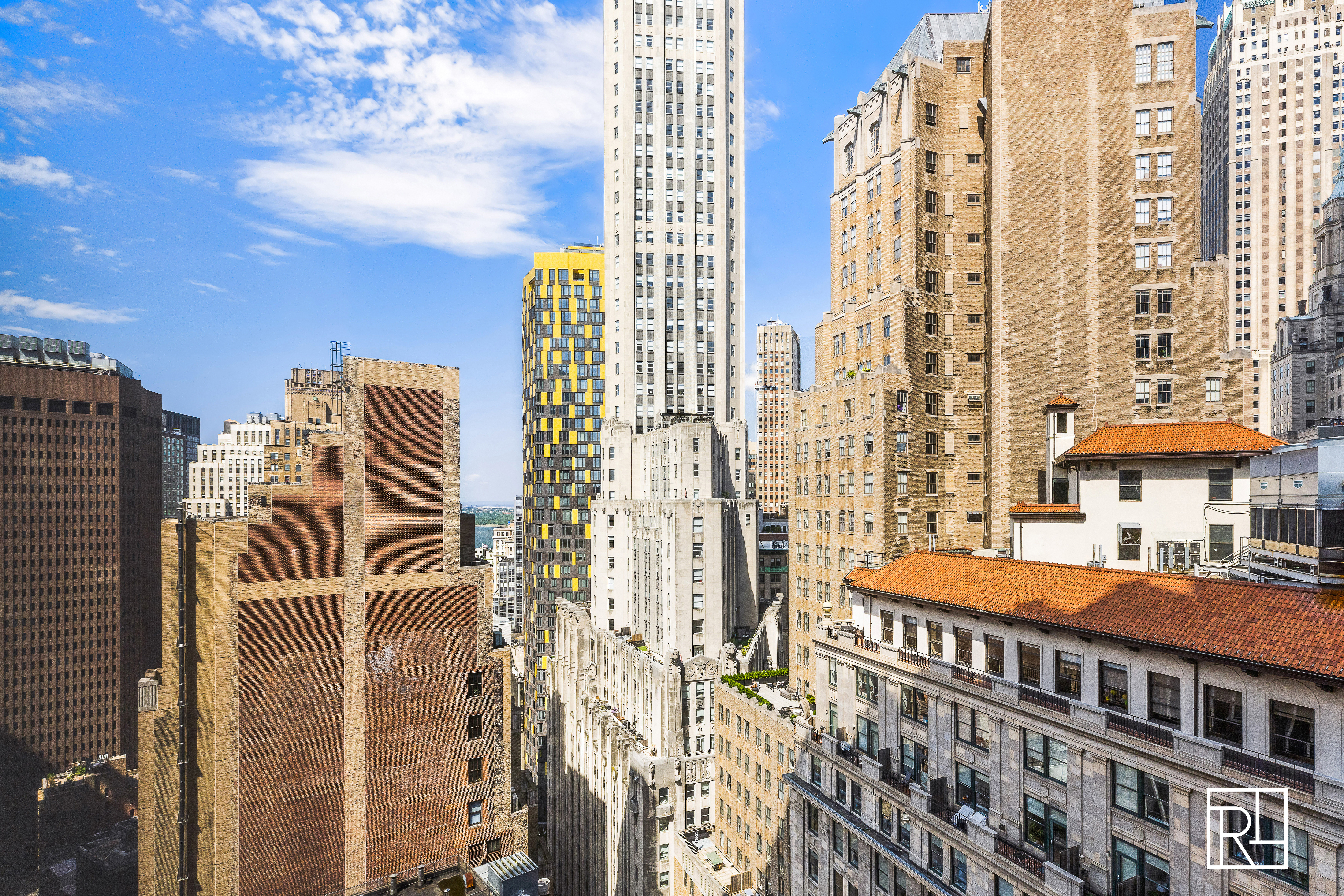75 Wall Street, Unit 32J Manhattan, NY 10005 - Photo 3 of 30