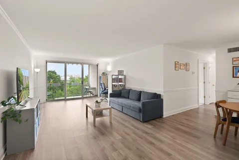 $297,000 | 4977 Battery Lane, Unit 1711, Bethesda, MD 20814