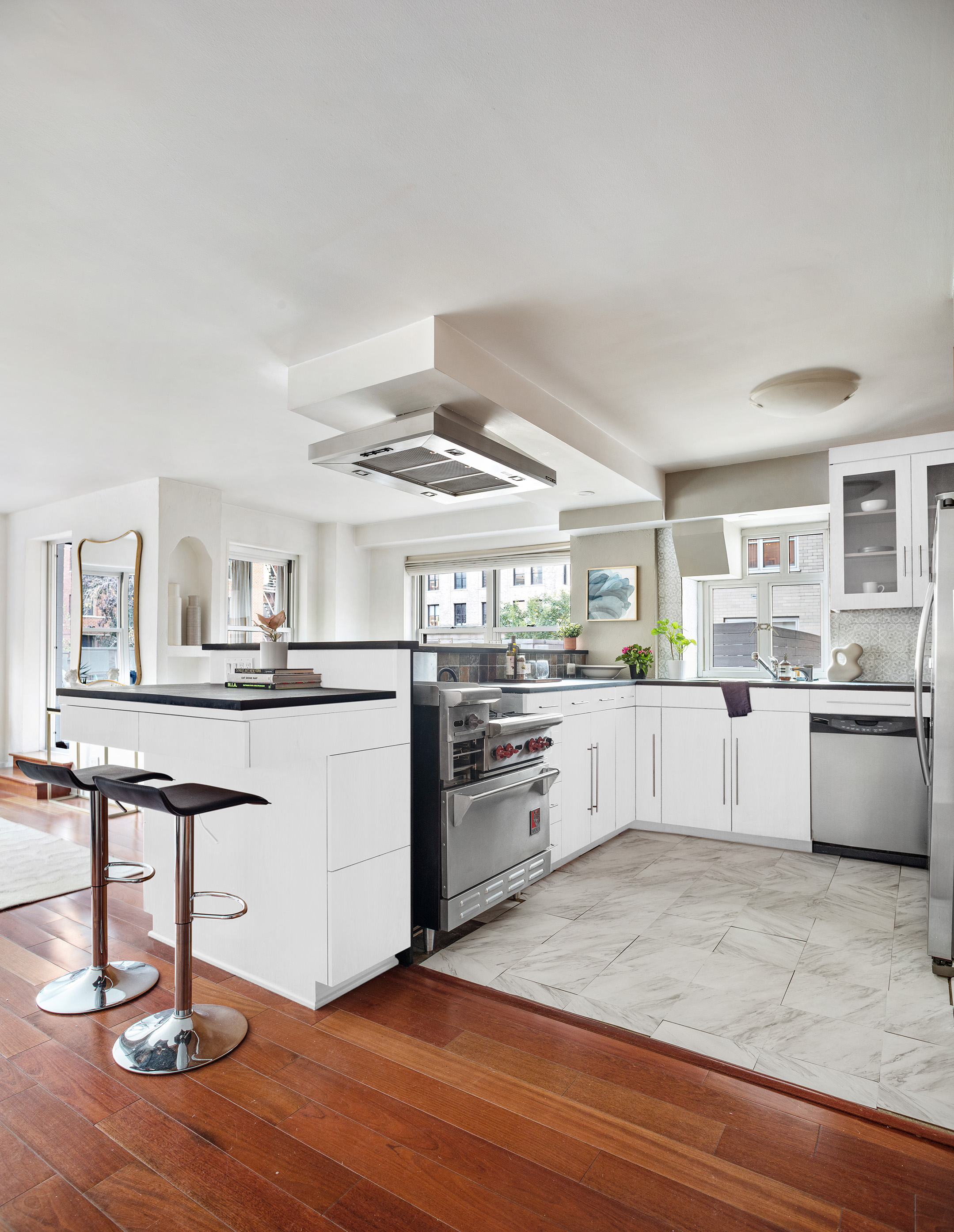 20 East 9th Street, Unit 3D Manhattan, NY 10003 - Photo 5 of 24