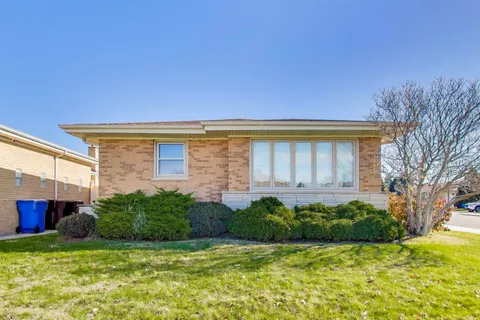 $499,900 | 8618 West Leland Avenue, Chicago, IL 60656