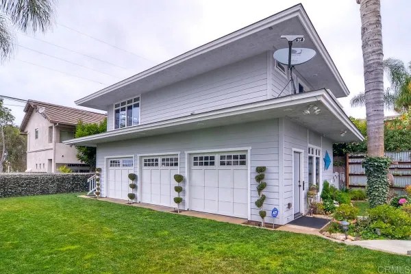 $2,300,000 | 2577 Jefferson Street, Carlsbad, CA 92008
