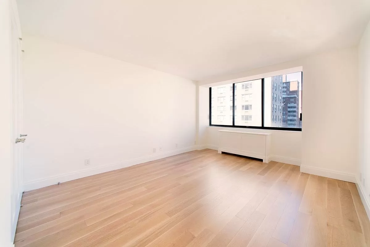 510 East 80th Street, Unit 12D Manhattan, NY 10075 - Photo 4 of 7