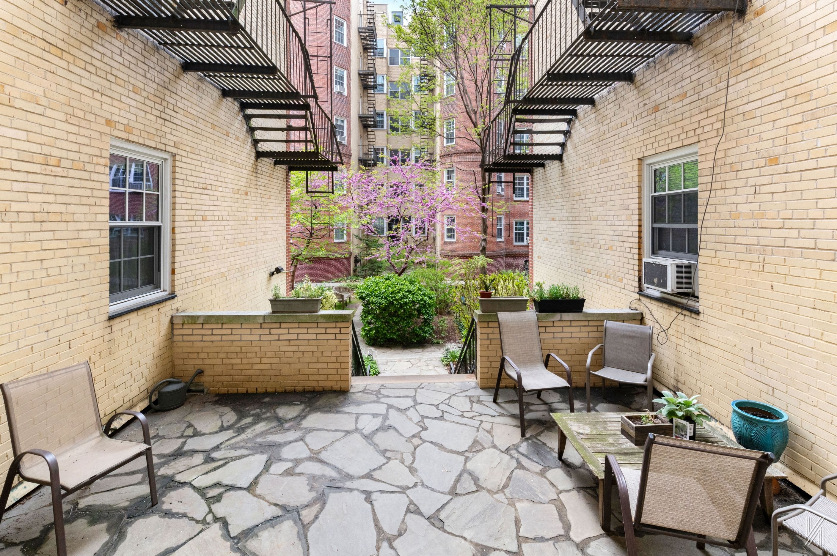 35-24 78th Street, Unit B24 Queens, NY 11372 - Photo 22 of 24