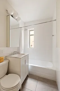 $770,000 | 165 West 20th Street, Unit 5C | Chelsea