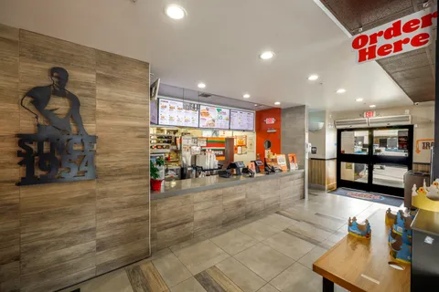 $2,490,000 | 5304 Old Redwood Highway North, Petaluma, CA 94954