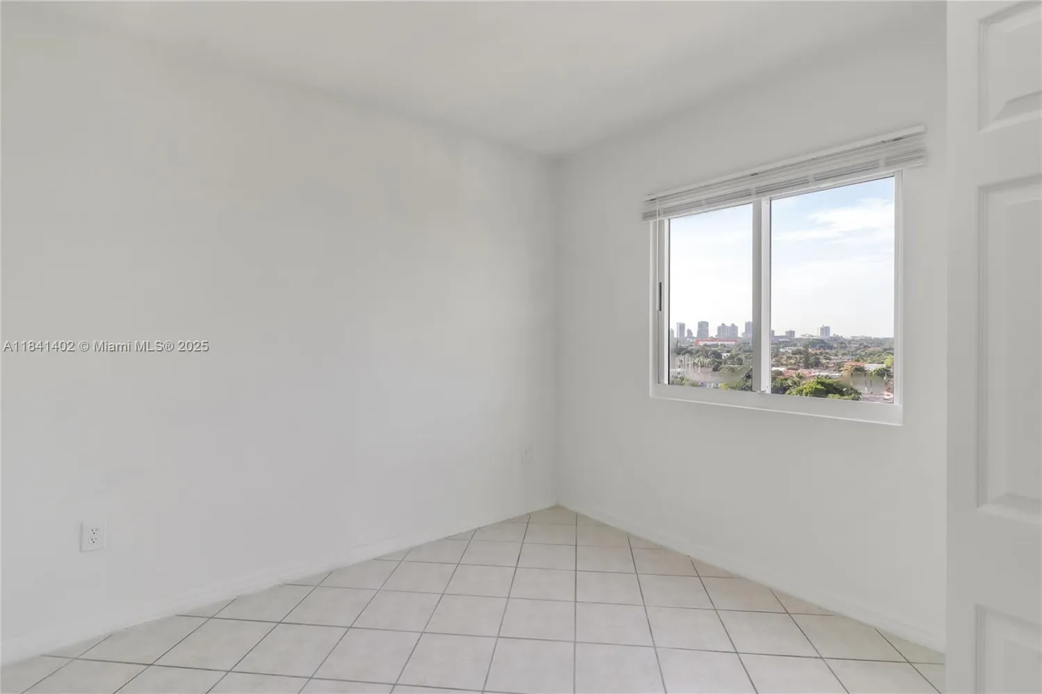 $375,000 | 3500 Coral Way, Unit 1207, Miami, FL 33145
