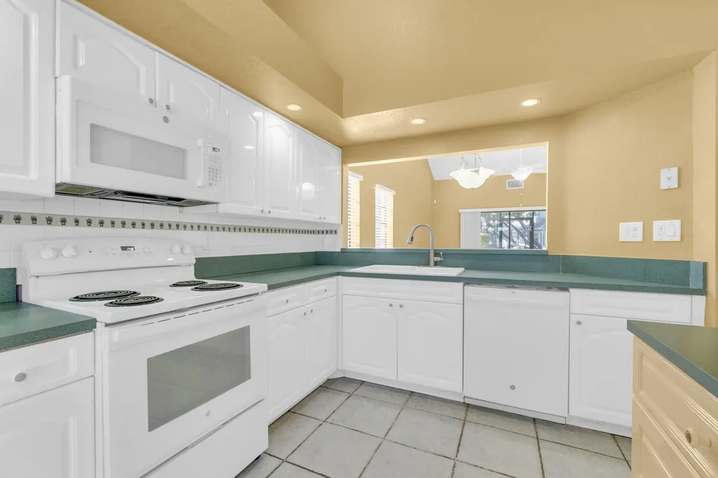 $410,000 | 8209 Waterford Avenue, Unit 8209, Tamarac, FL 33321