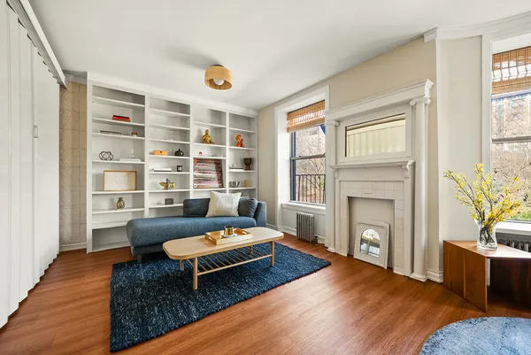 $599,000 | 364 West 121st Street, Unit 4A | Harlem