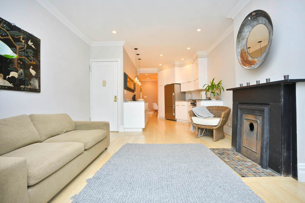 24 3rd Street, Unit 2R Brooklyn, NY 11231 - Photo 3 of 12