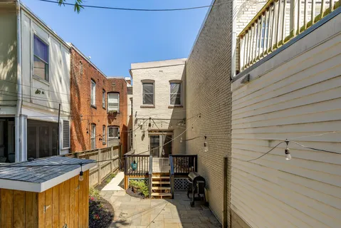 $1,350,000 | 502 12th Street Northeast, Washington, DC 20002