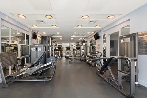 $665,000 | 404 East 76th Street, Unit 2O | Lenox Hill
