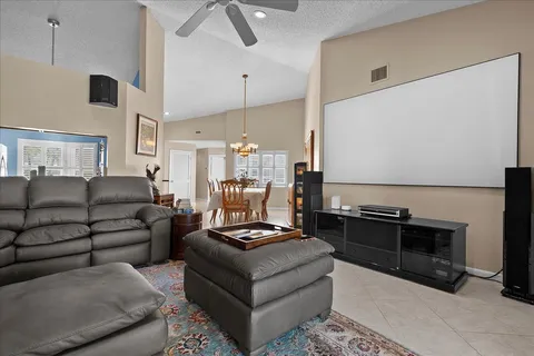 $425,000 | 2424 Southwest Foxpoint Trail, Palm City, FL 34990