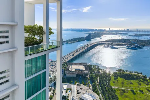 $6,750,000 | 1040 Biscayne Boulevard, Unit 4602, Miami, FL 33132