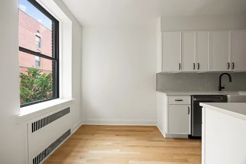 $635,000 | 960 Sterling Place, Unit 4N | Crown Heights