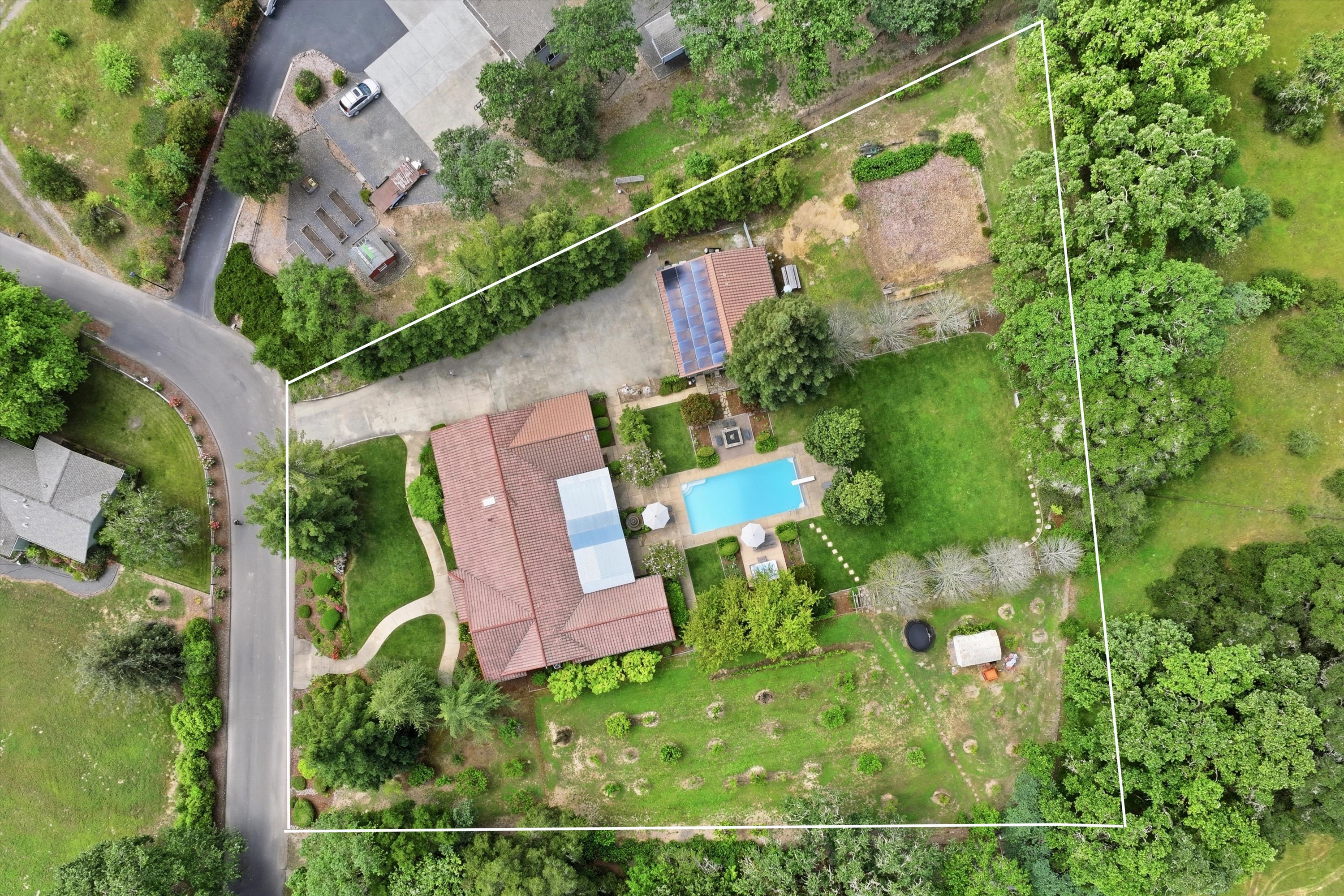 1541 Chablis Road Healdsburg, CA 95448 - Photo 19 of 19 an aerial view of a house with a yard and lake view