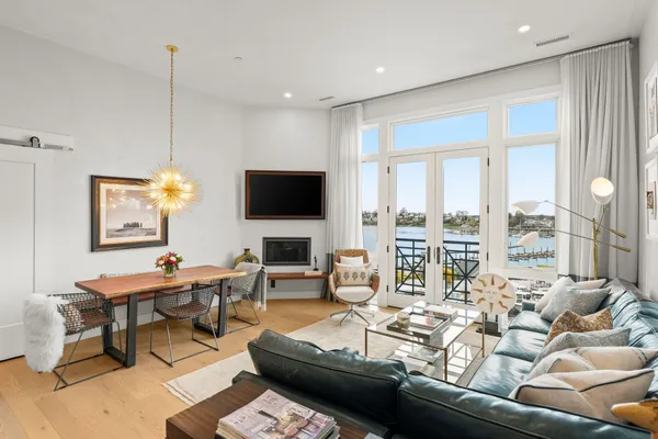 $1,425,000 | 10 Shipyard Drive, Unit 511, Hingham, MA 02043