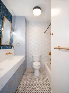 $1,690,000 | 303 East 43rd Street, Unit 27A | Midtown East