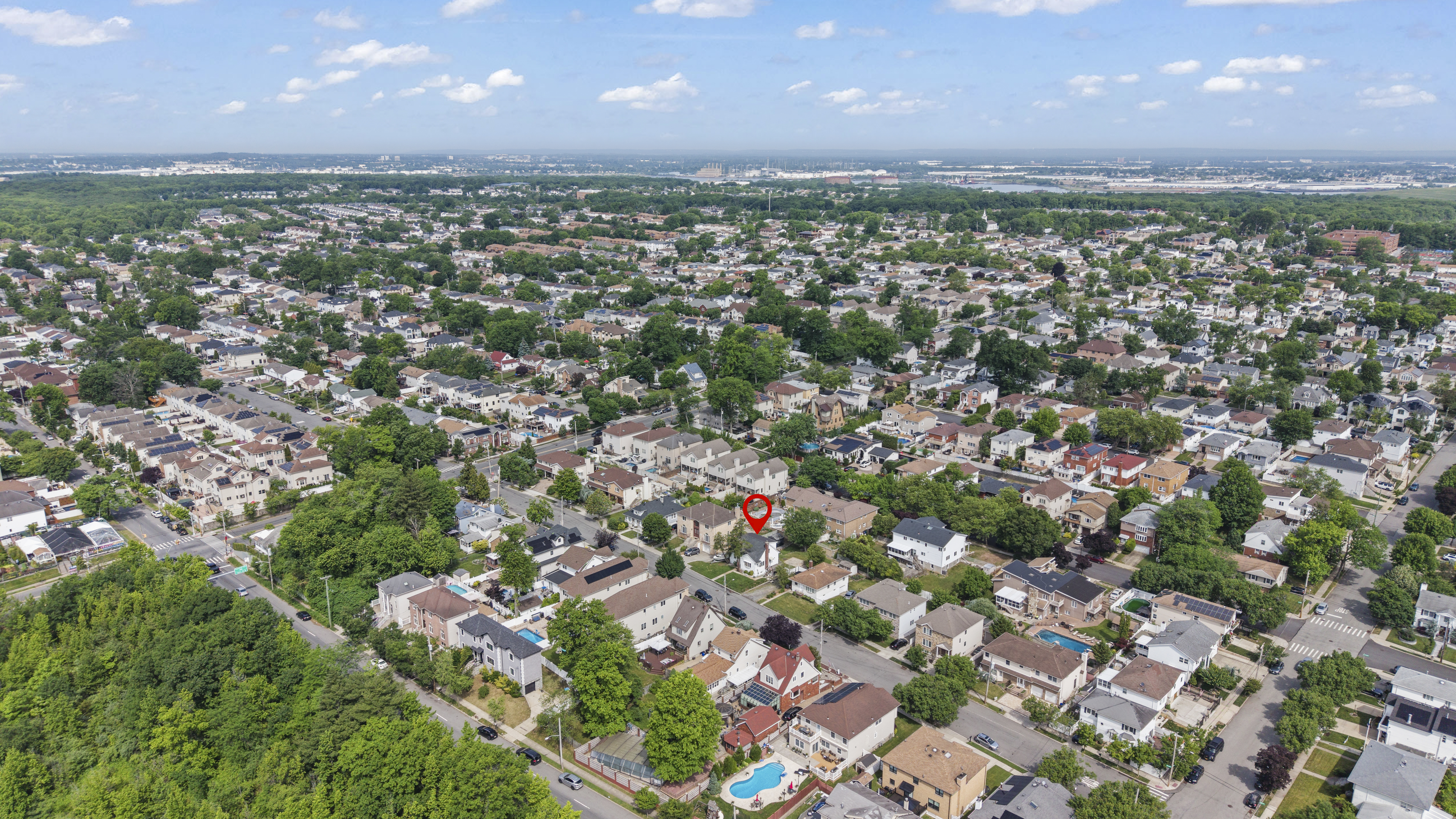 223 Darlington Avenue Staten Island, NY 10312 - Photo 31 of 36