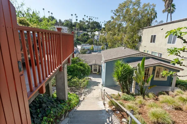 $1,495,500 | 3320 Hamilton Way, Los Angeles, CA 90026