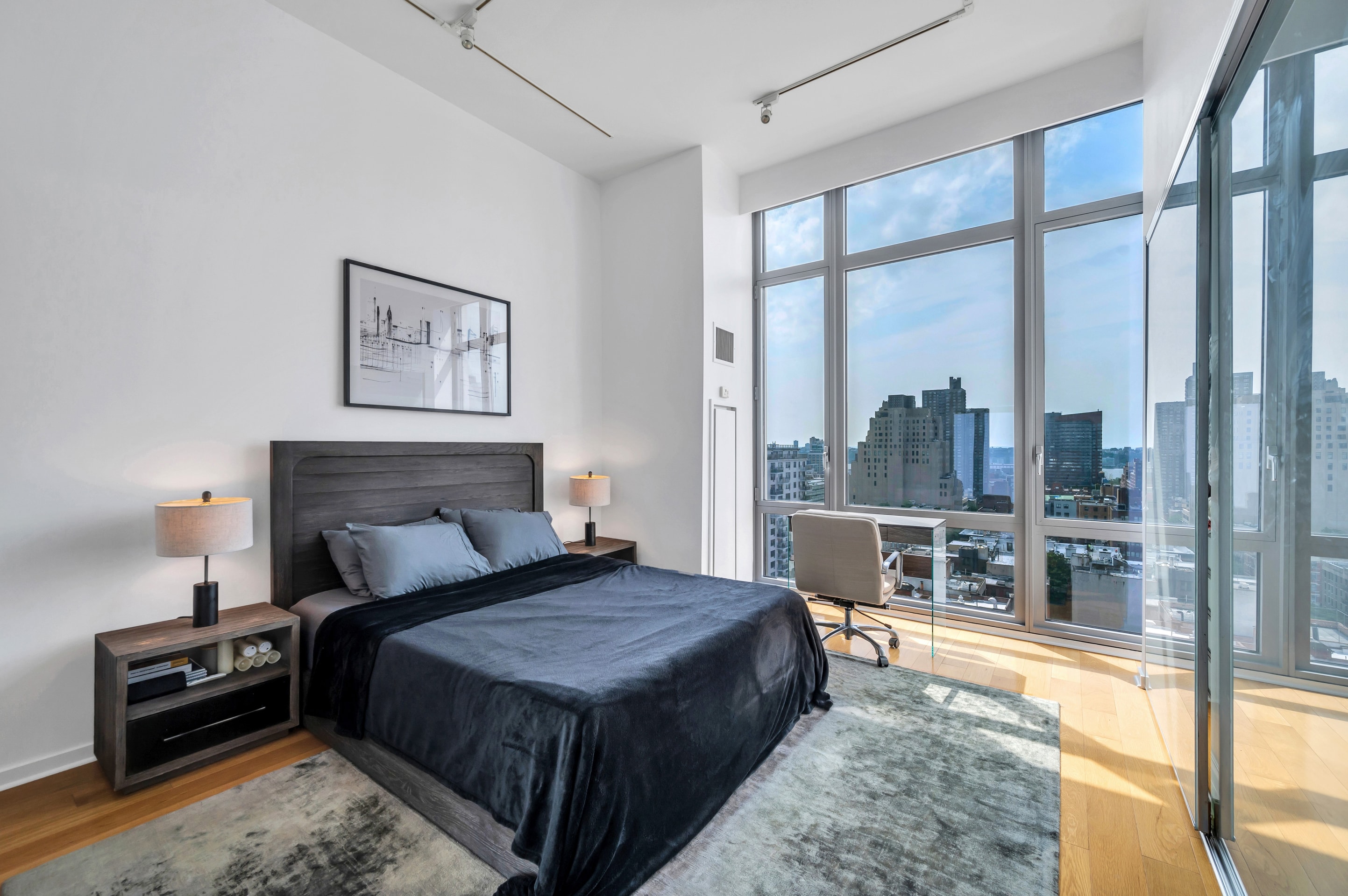 310 West 52nd Street, Unit 16C Manhattan, NY 10019 - Photo 8 of 13