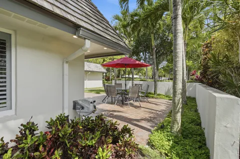 $730,000 | 4002 South Cypress Lane, Unit P17, Pompano Beach, FL 33069