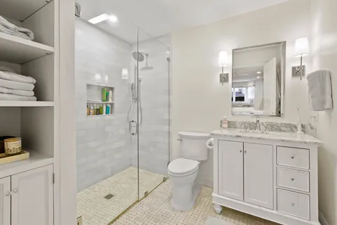 $899,000 | 554 East 5th Street, Unit 1, South Boston, MA 02127