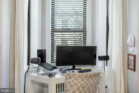 $875,000 | 306 M Street Northwest, Washington, DC 20001