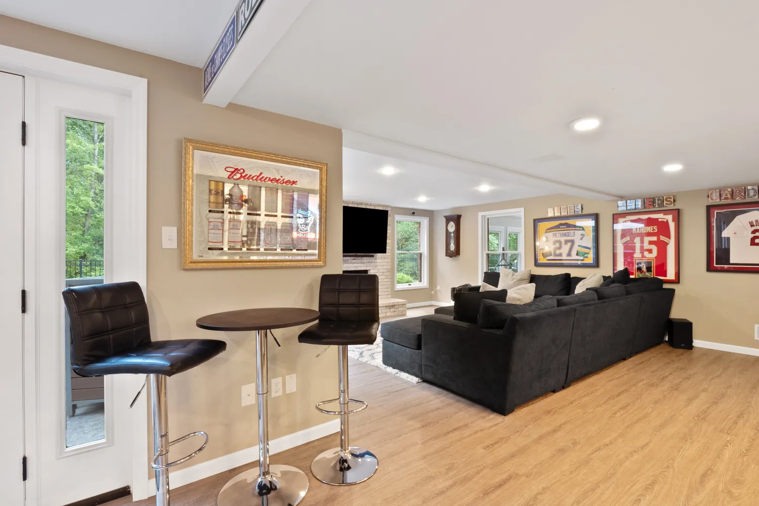 $1,995,000 | 13352 Weston Park Drive, St. Louis, MO 63131