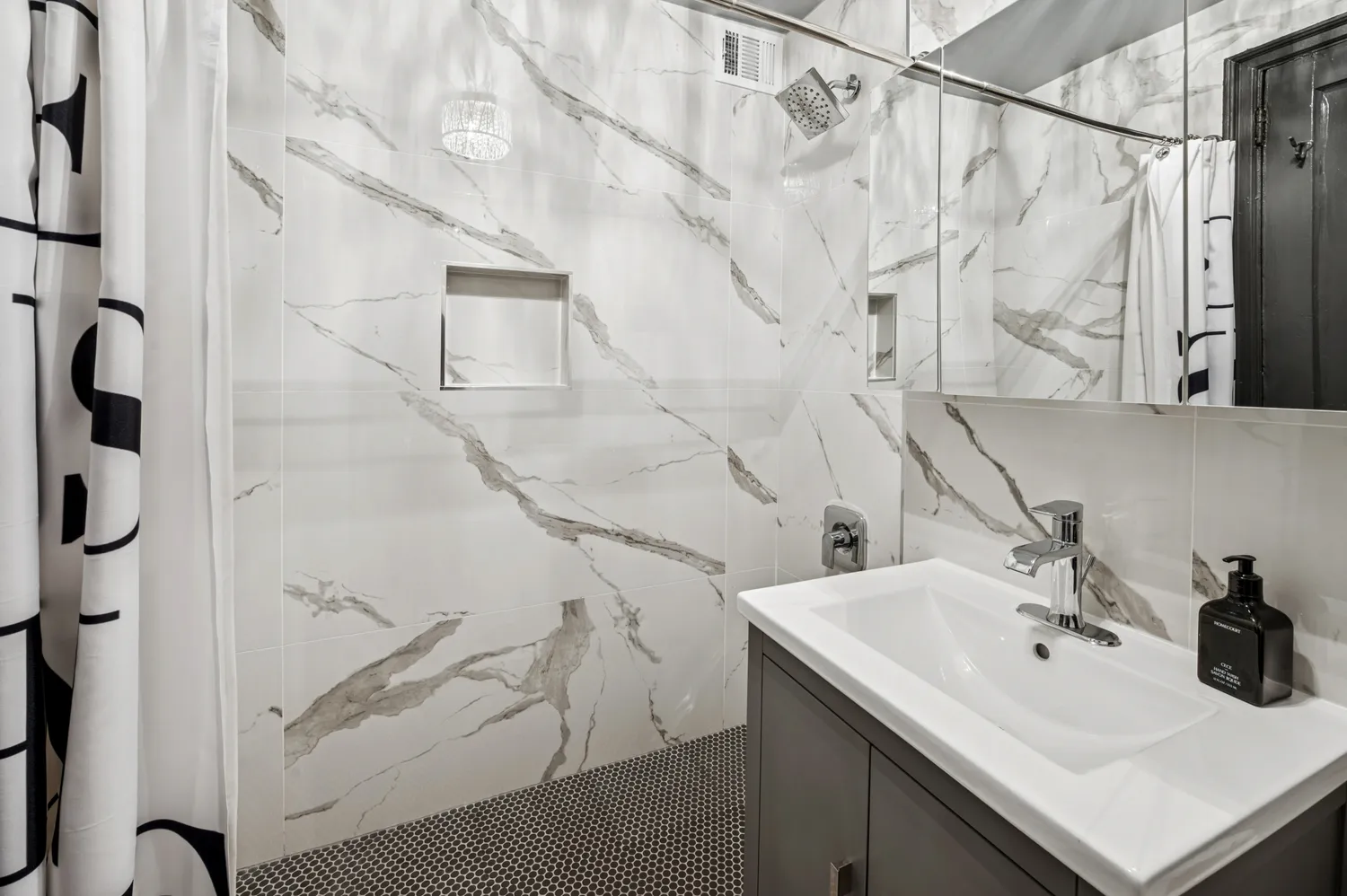 $439,000 | 235 West 102nd Street, Unit 16D | Upper West Side