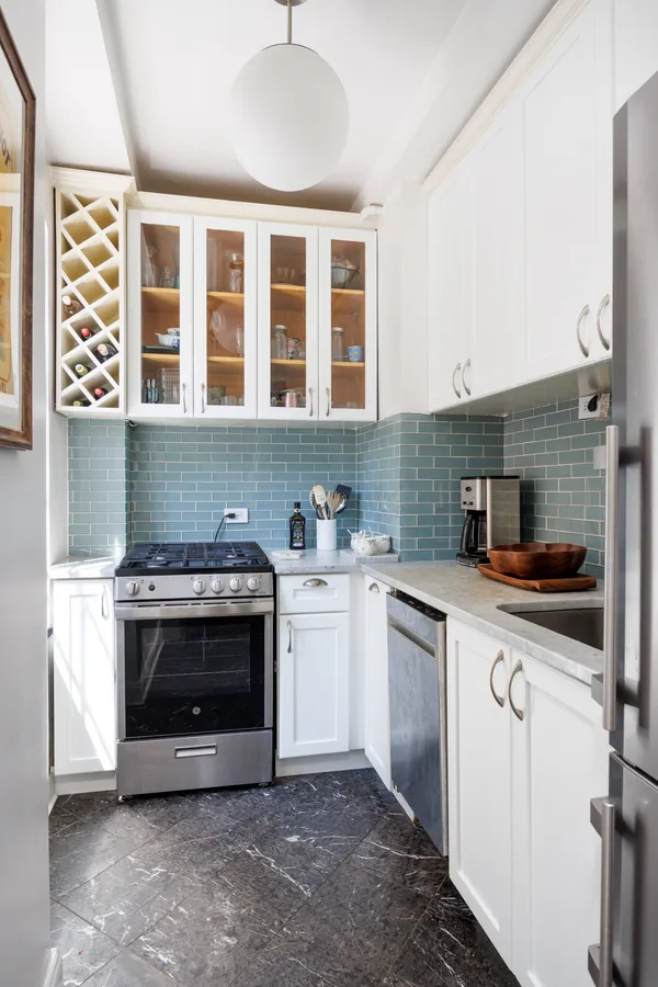 $1,300,000 | 201 West 16th Street, Unit 4B | Chelsea