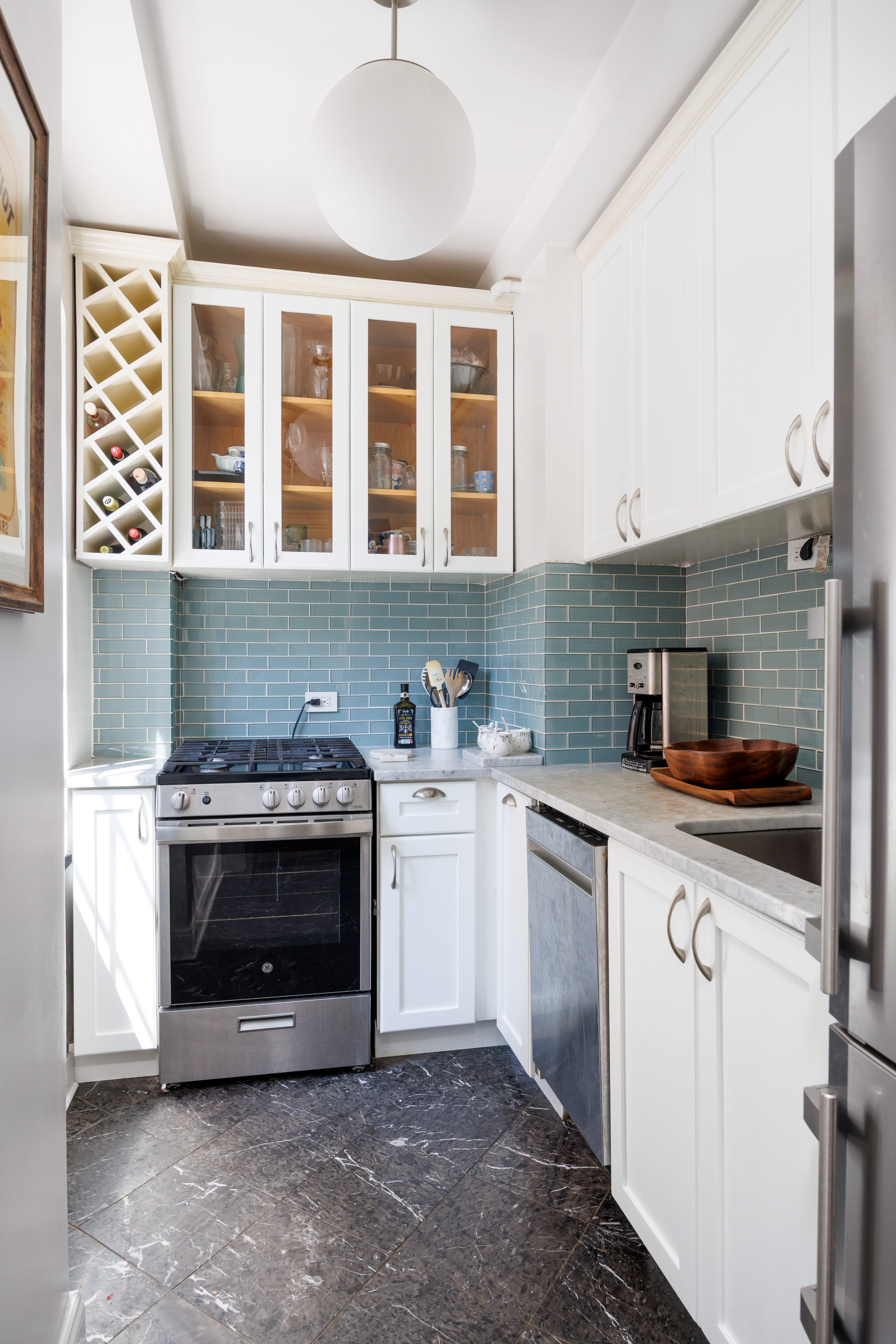 201 West 16th Street, Unit 4B Manhattan, NY 10011 - Photo 4 of 12