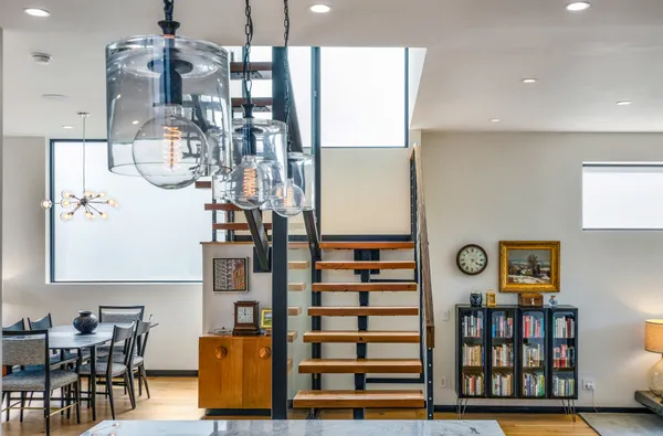 $3,825,000 | 2325 Cloy Avenue, Venice, CA 90291