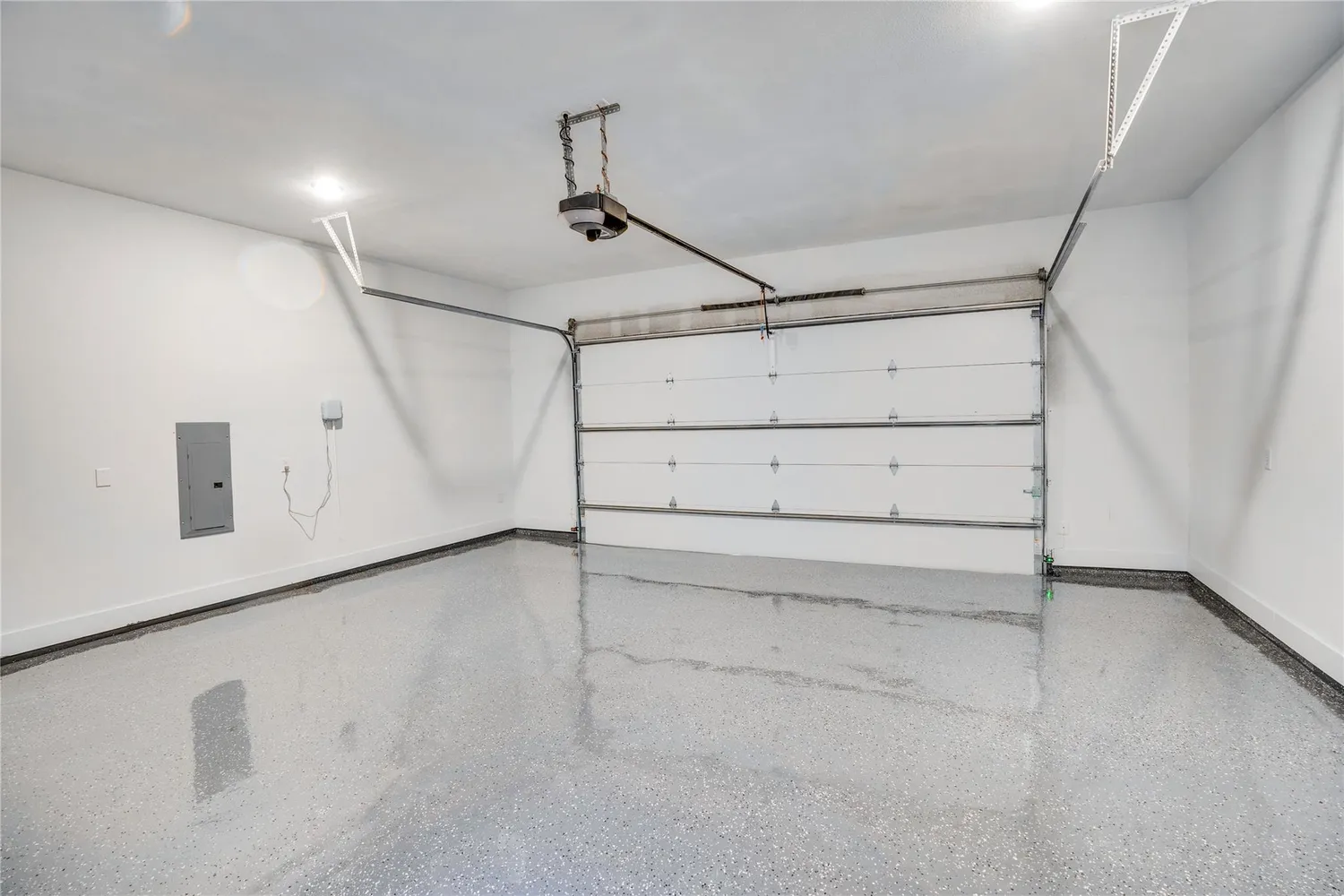 $5,900 | 3321 Walchard Court, Dallas, TX 75229