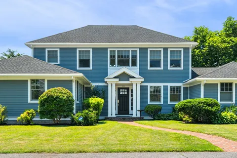 $1,895,000 | 89 Gale Road, Swampscott, MA 01907